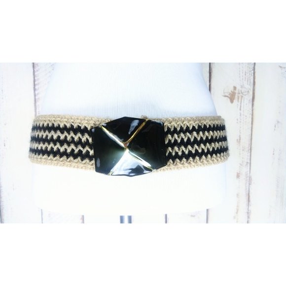 80s enamel buckle wide crochet knit stretch belt - Picture 2 of 3